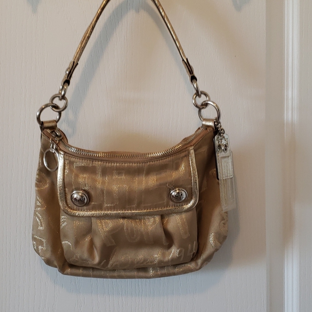 Coach Poppy purse - Picture 2 of 6